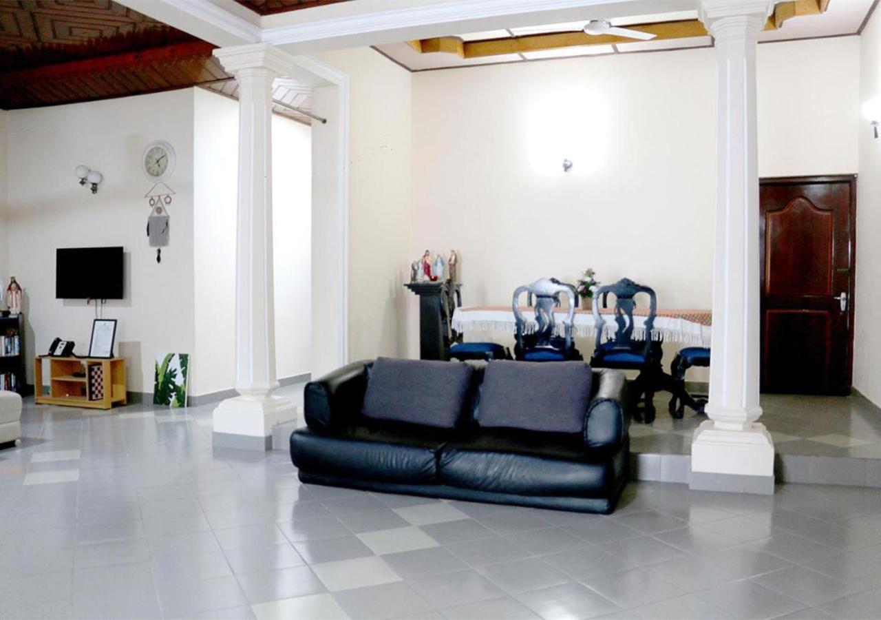 Cozy Inn Negombo Extérieur photo
