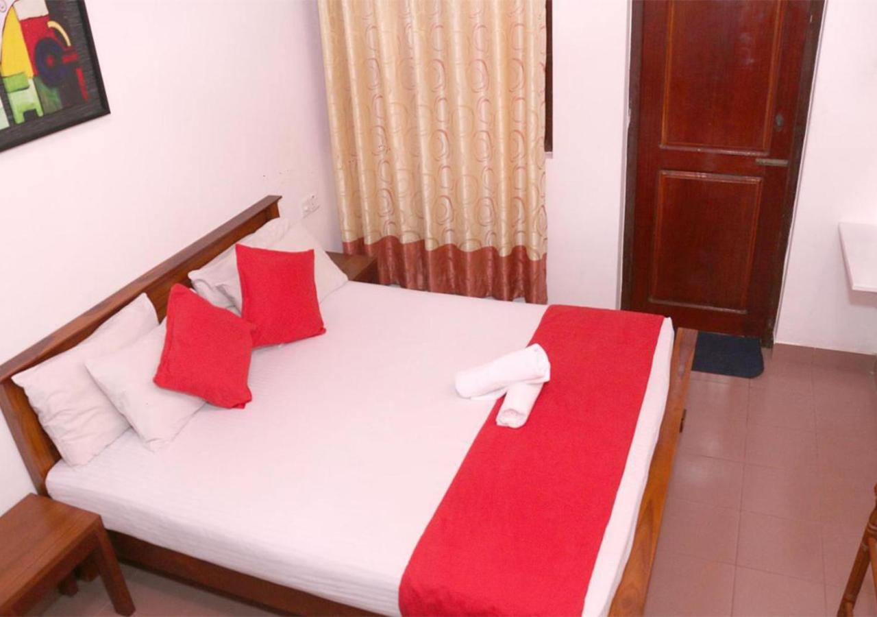 Cozy Inn Negombo Extérieur photo